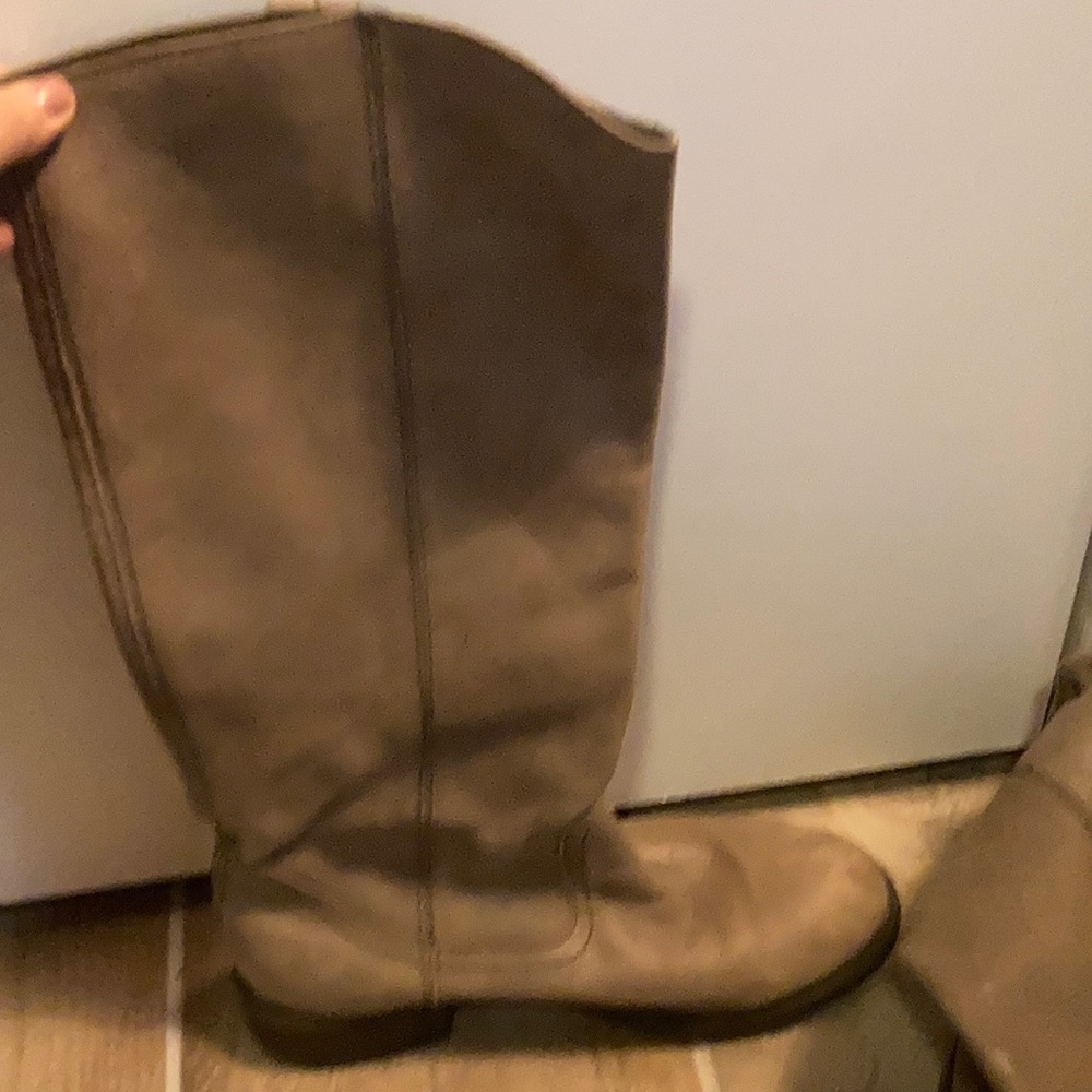 Tan boots